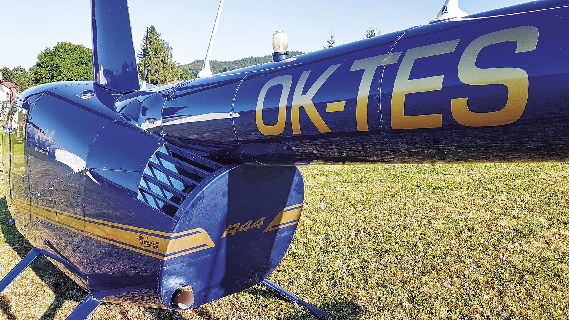 Embra_Air_Robinson44_exterier_02